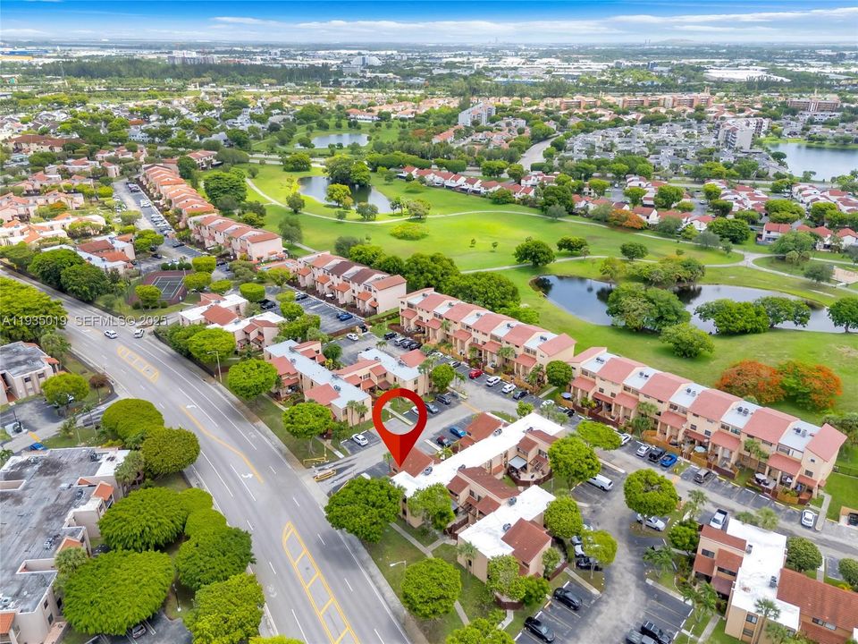 出租: $2,900 (3 贝兹, 2 浴室, 1130 平方英尺)