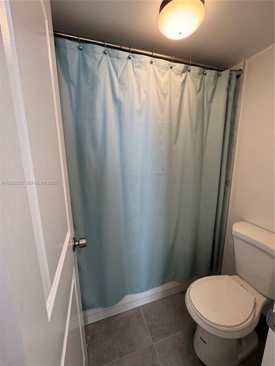 出租: $1,850 (1 贝兹, 1 浴室, 780 平方英尺)