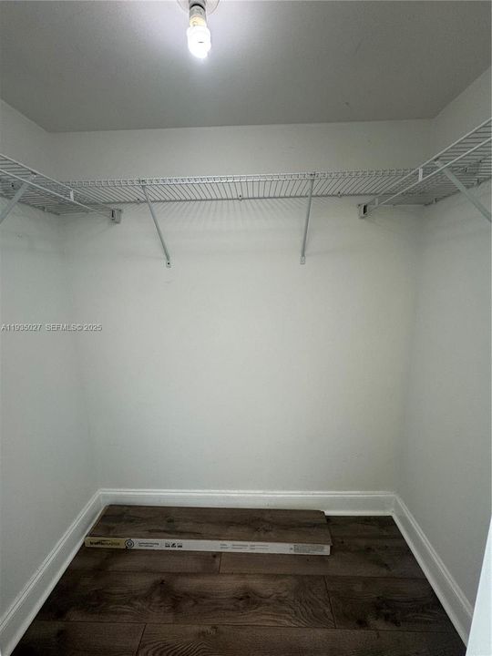 出租: $1,850 (1 贝兹, 1 浴室, 780 平方英尺)