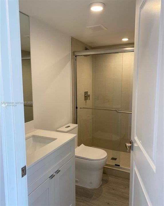 出租: $3,700 (3 贝兹, 3 浴室, 1228 平方英尺)