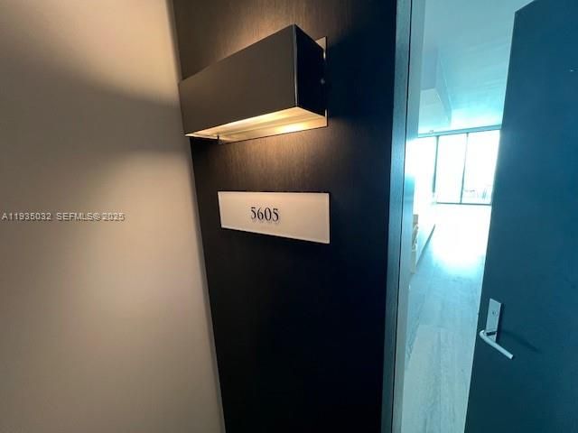 For Rent: $4,500 (1 beds, 2 baths, 929 Square Feet)