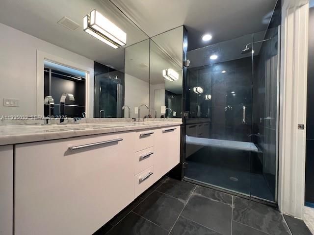 For Rent: $4,500 (1 beds, 2 baths, 929 Square Feet)