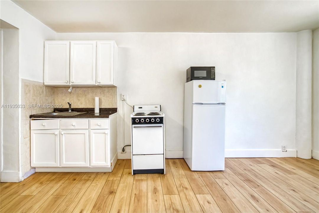 В аренду: $1,550 (0 спален, 1 ванн, 0 Квадратных фут)