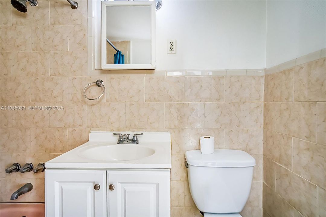 В аренду: $1,550 (0 спален, 1 ванн, 0 Квадратных фут)