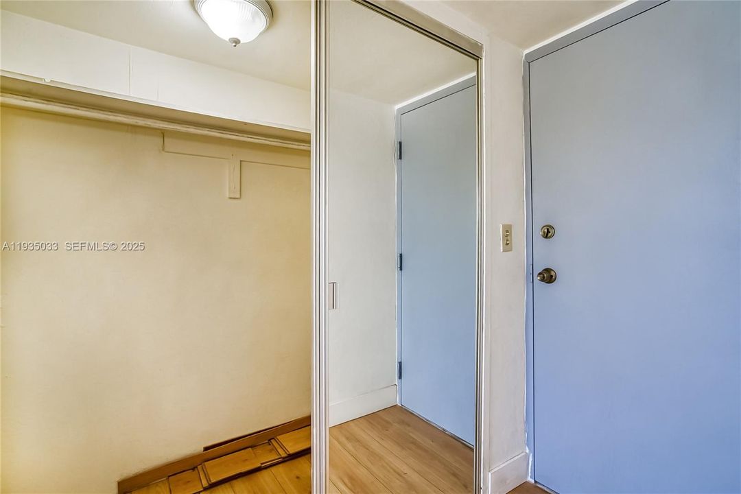 В аренду: $1,550 (0 спален, 1 ванн, 0 Квадратных фут)