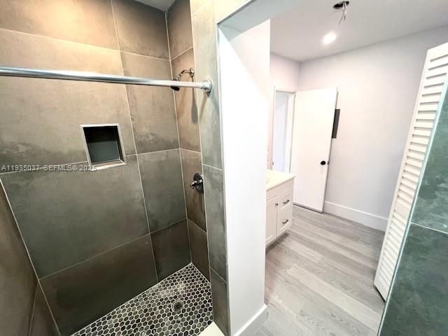 出租: $1,800 (1 贝兹, 1 浴室, 650 平方英尺)