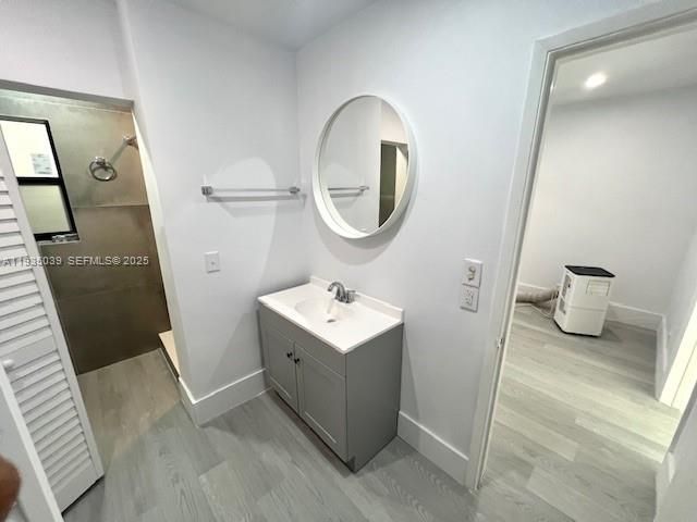 For Rent: $1,700 (1 beds, 1 baths, 2936 Square Feet)