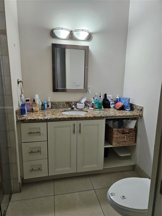 For Rent: $3,850 (4 beds, 2 baths, 1860 Square Feet)