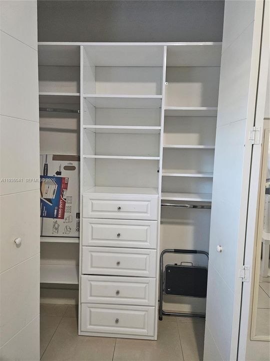 For Rent: $3,850 (4 beds, 2 baths, 1860 Square Feet)