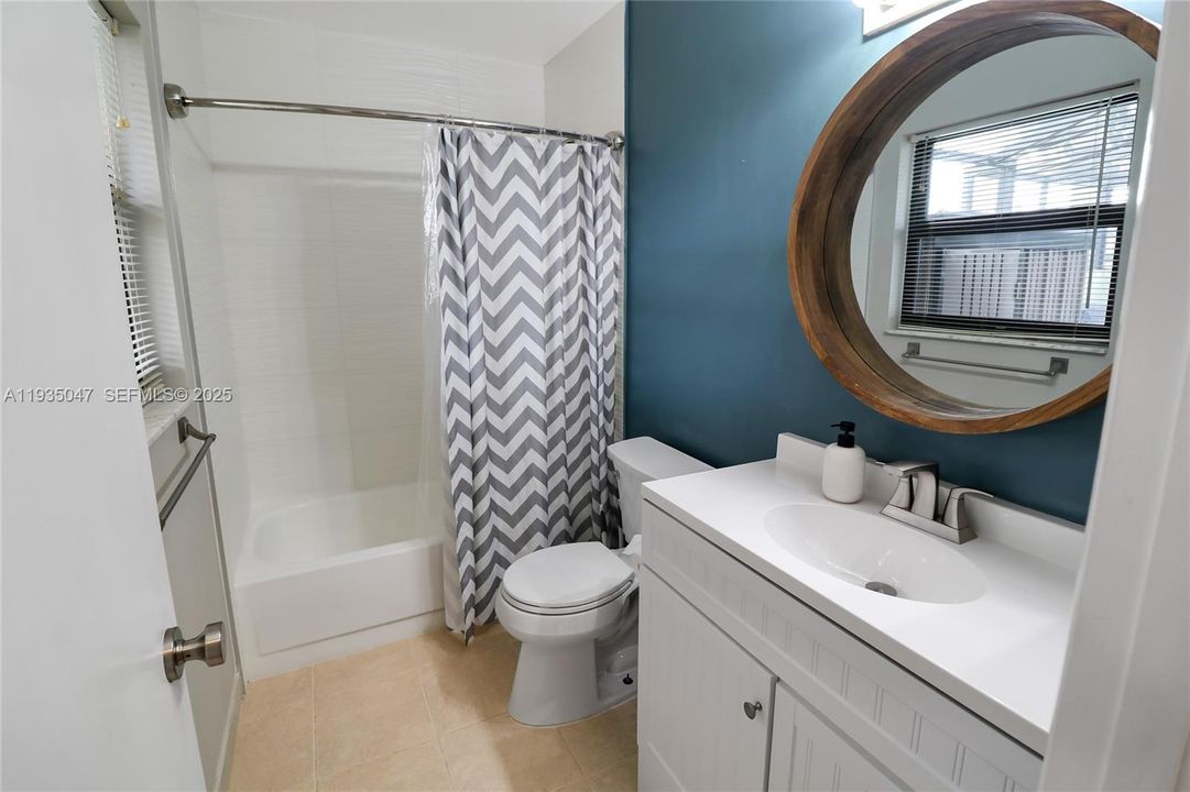 For Sale: $330,000 (2 beds, 2 baths, 1125 Square Feet)