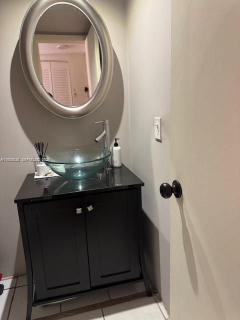 For Rent: $1,700 (1 beds, 1 baths, 775 Square Feet)