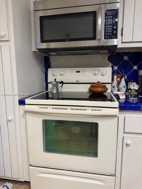 For Rent: $1,700 (1 beds, 1 baths, 775 Square Feet)