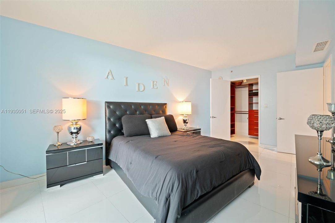 En Venta: $839,000 (3 camas, 2 baños, 1492 Pies cuadrados)