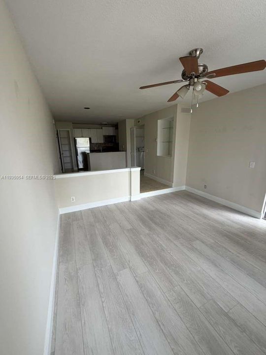 For Rent: $2,250 (1 beds, 1 baths, 636 Square Feet)
