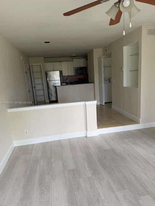 For Rent: $2,250 (1 beds, 1 baths, 636 Square Feet)
