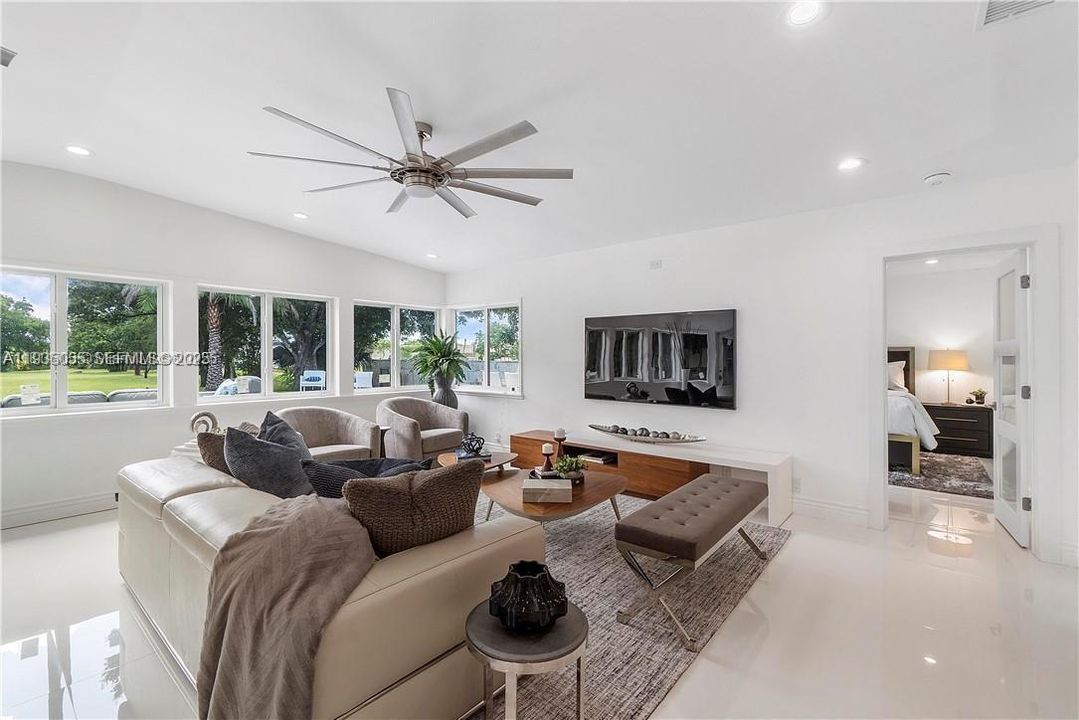 For Sale: $1,279,999 (5 beds, 3 baths, 0 Square Feet)