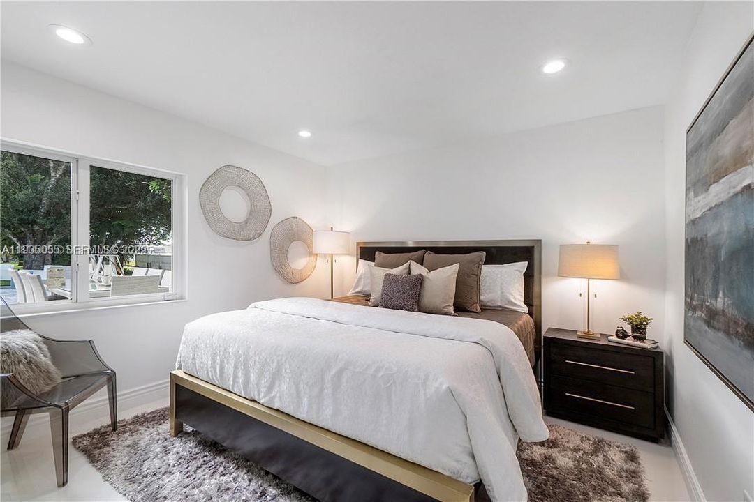 For Sale: $1,279,999 (5 beds, 3 baths, 0 Square Feet)