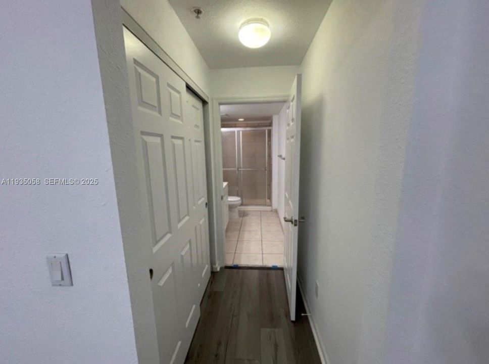 For Rent: $1,750 (2 beds, 2 baths, 837 Square Feet)