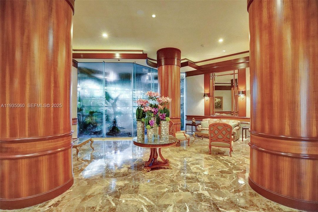 En Venta: $465,000 (2 camas, 2 baños, 1270 Pies cuadrados)