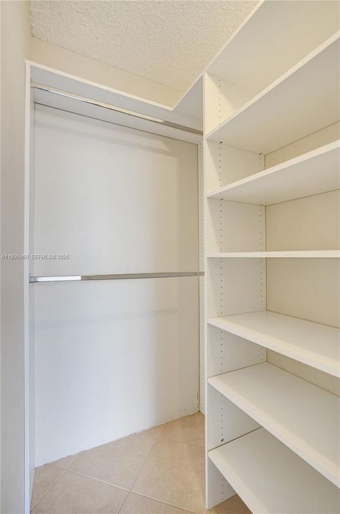 En Venta: $465,000 (2 camas, 2 baños, 1270 Pies cuadrados)