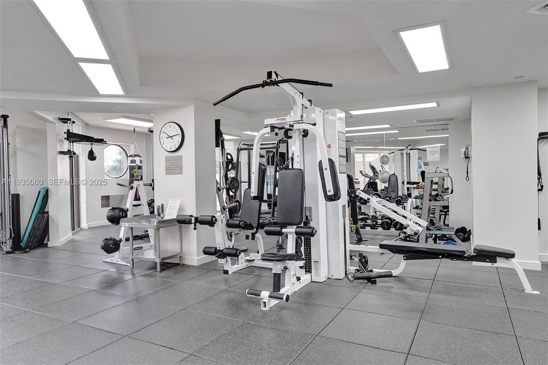 En Venta: $465,000 (2 camas, 2 baños, 1270 Pies cuadrados)