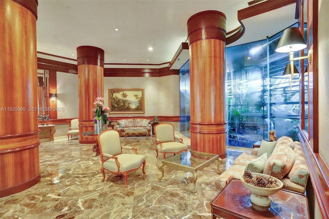 En Venta: $465,000 (2 camas, 2 baños, 1270 Pies cuadrados)