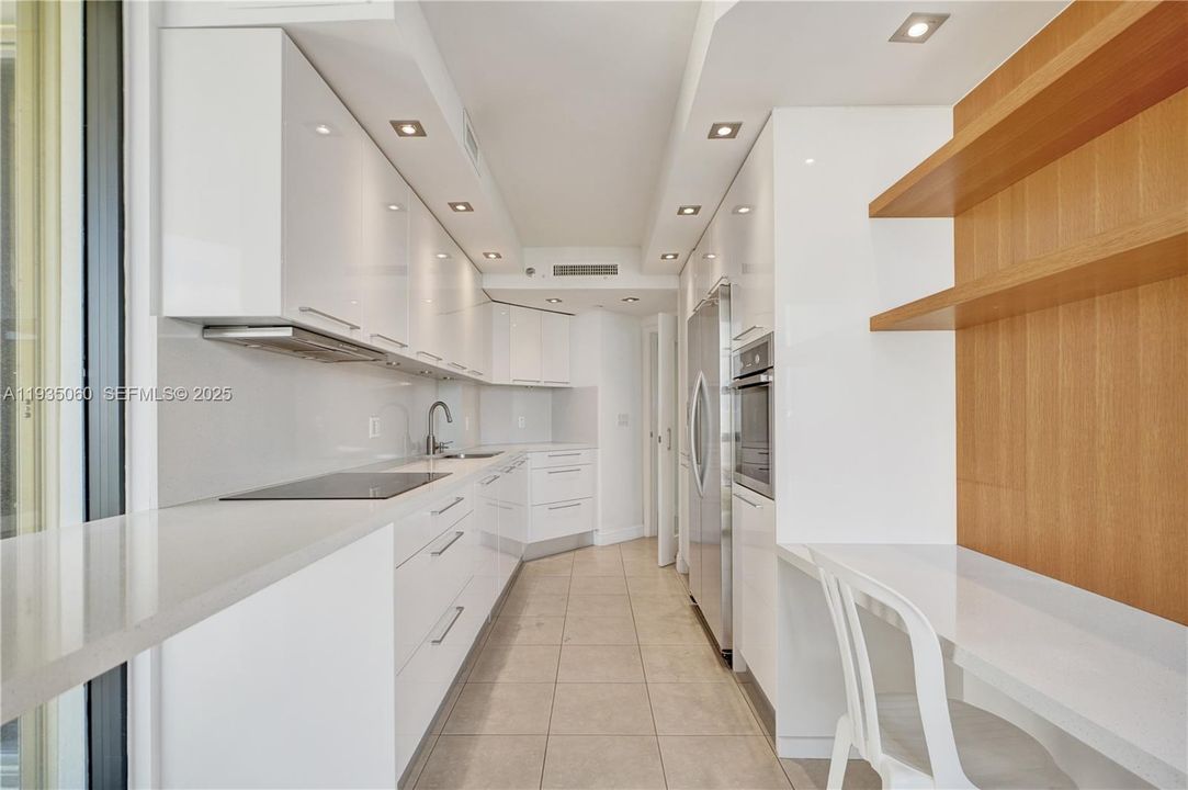 En Venta: $465,000 (2 camas, 2 baños, 1270 Pies cuadrados)