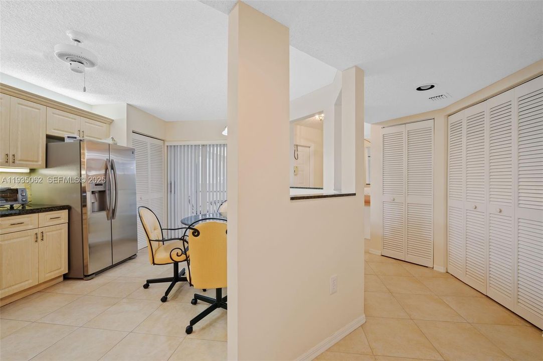 En Venta: $245,000 (2 camas, 2 baños, 1456 Pies cuadrados)