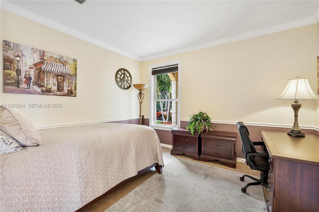 待售: $698,000 (4 贝兹, 3 浴室, 2194 平方英尺)