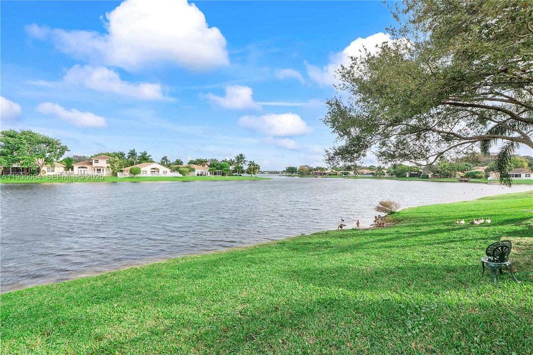 待售: $698,000 (4 贝兹, 3 浴室, 2194 平方英尺)