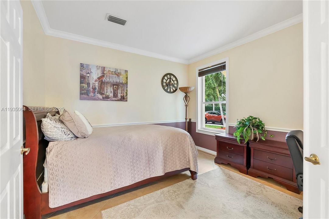 待售: $698,000 (4 贝兹, 3 浴室, 2194 平方英尺)