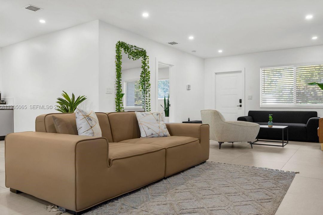 For Sale: $859,000 (4 beds, 2 baths, 1597 Square Feet)