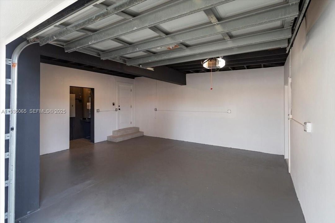 For Sale: $859,000 (4 beds, 2 baths, 1597 Square Feet)