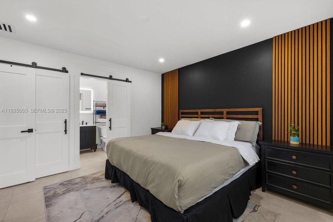 For Sale: $859,000 (4 beds, 2 baths, 1597 Square Feet)