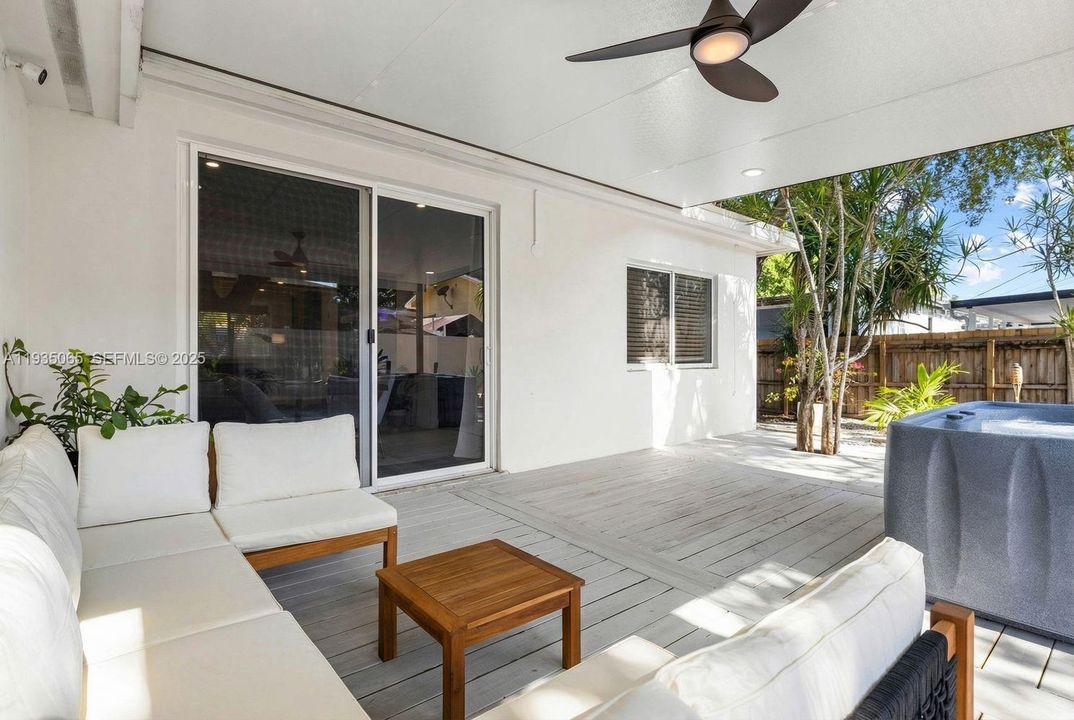 For Sale: $859,000 (4 beds, 2 baths, 1597 Square Feet)