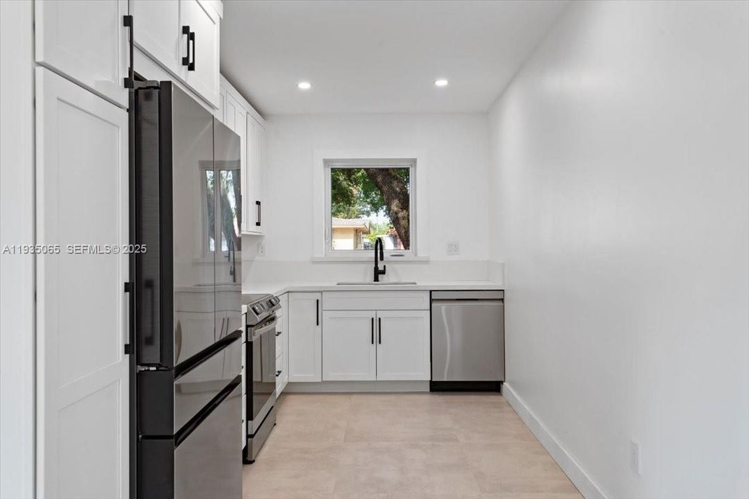 For Sale: $859,000 (4 beds, 2 baths, 1597 Square Feet)