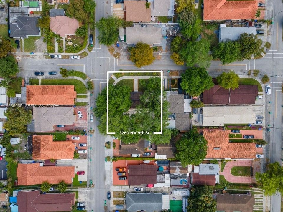 For Sale: $859,000 (4 beds, 2 baths, 1597 Square Feet)