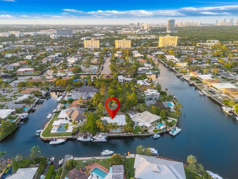 待售: $2,650,000 (2 贝兹, 3 浴室, 2472 平方英尺)