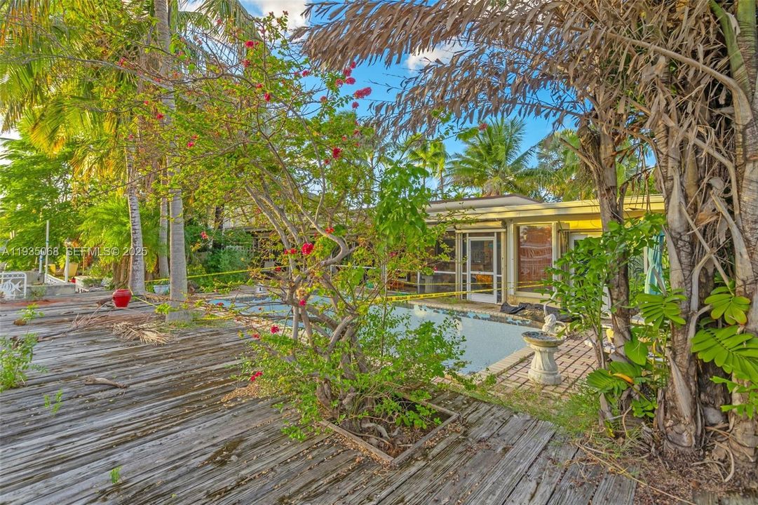 待售: $2,650,000 (2 贝兹, 3 浴室, 2472 平方英尺)