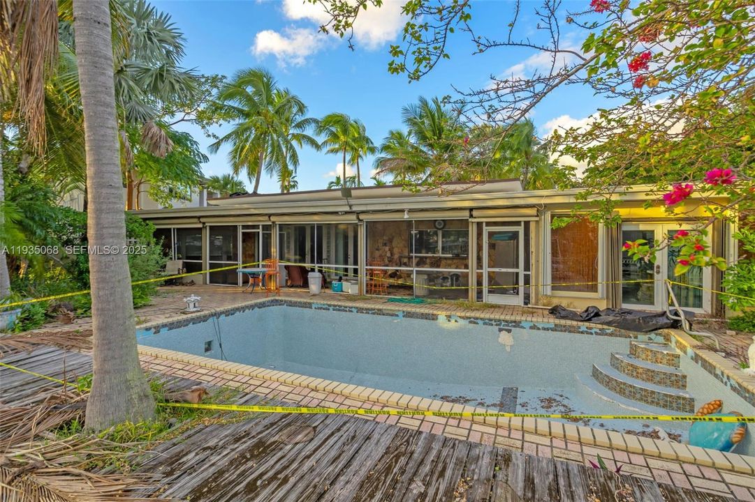 待售: $2,650,000 (2 贝兹, 3 浴室, 2472 平方英尺)