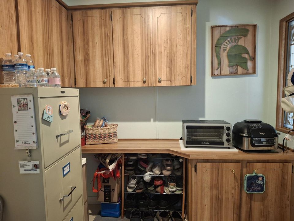 Office area off kitchen