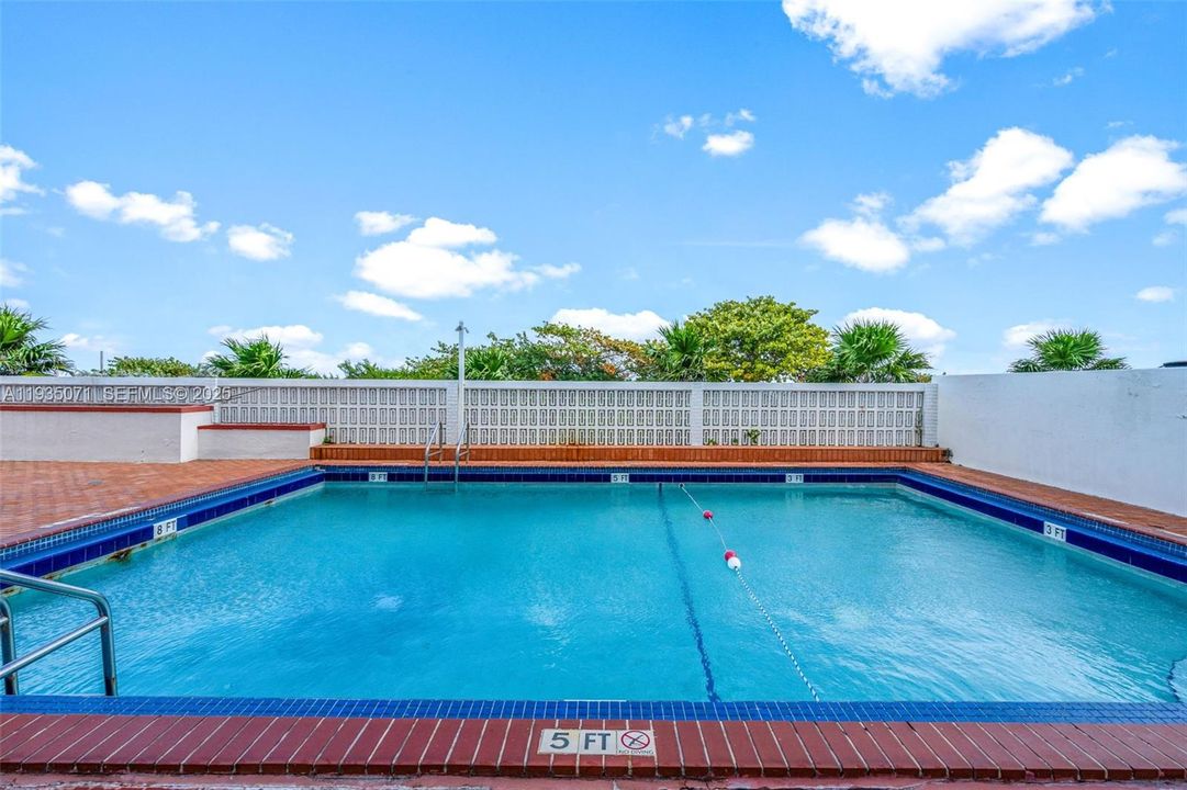 En Venta: $244,900 (1 camas, 1 baños, 676 Pies cuadrados)