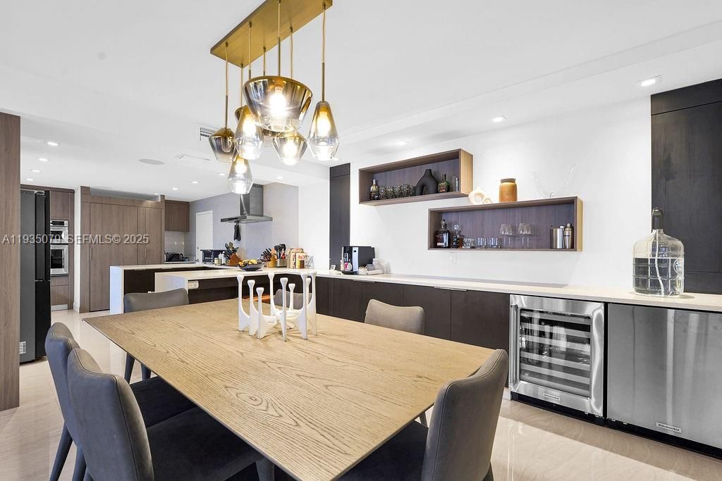 На продажу: $2,800,000 (3 спален, 3 ванн, 2540 Квадратных фут)