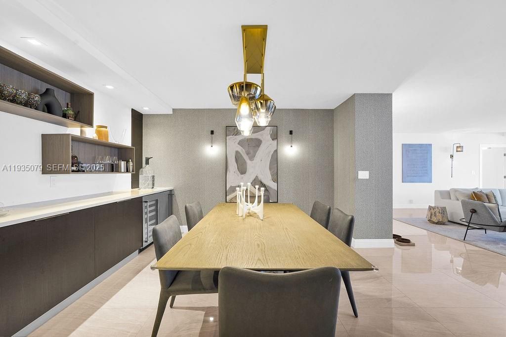 На продажу: $2,800,000 (3 спален, 3 ванн, 2540 Квадратных фут)