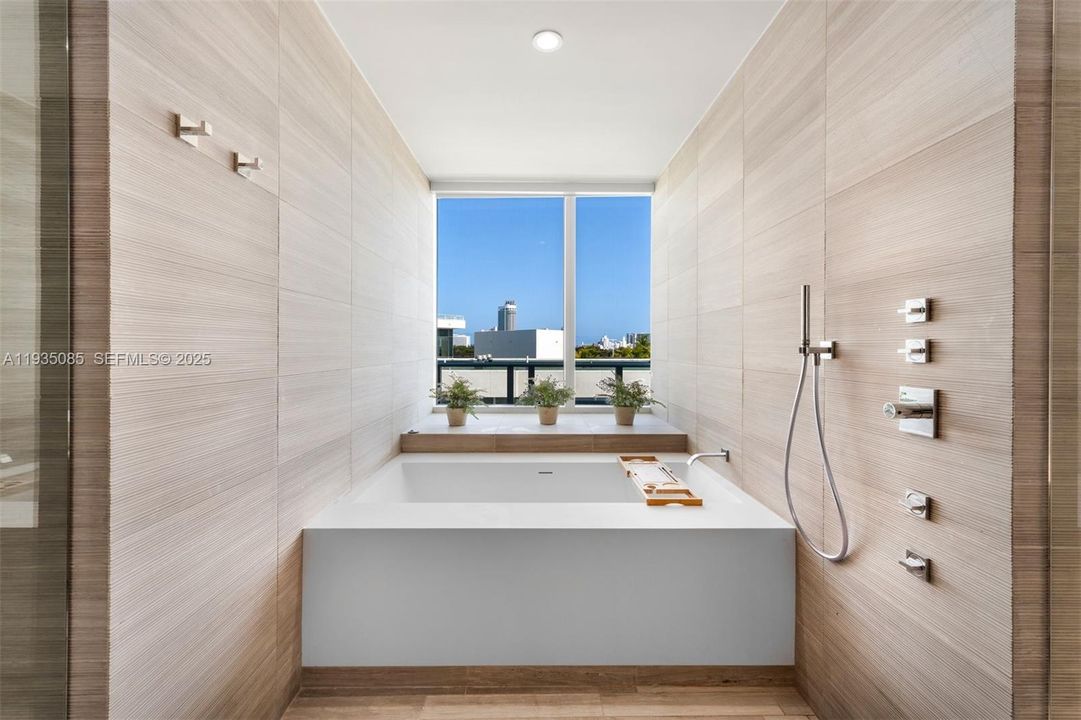 For Rent: $49,500 (4 beds, 4 baths, 4204 Square Feet)