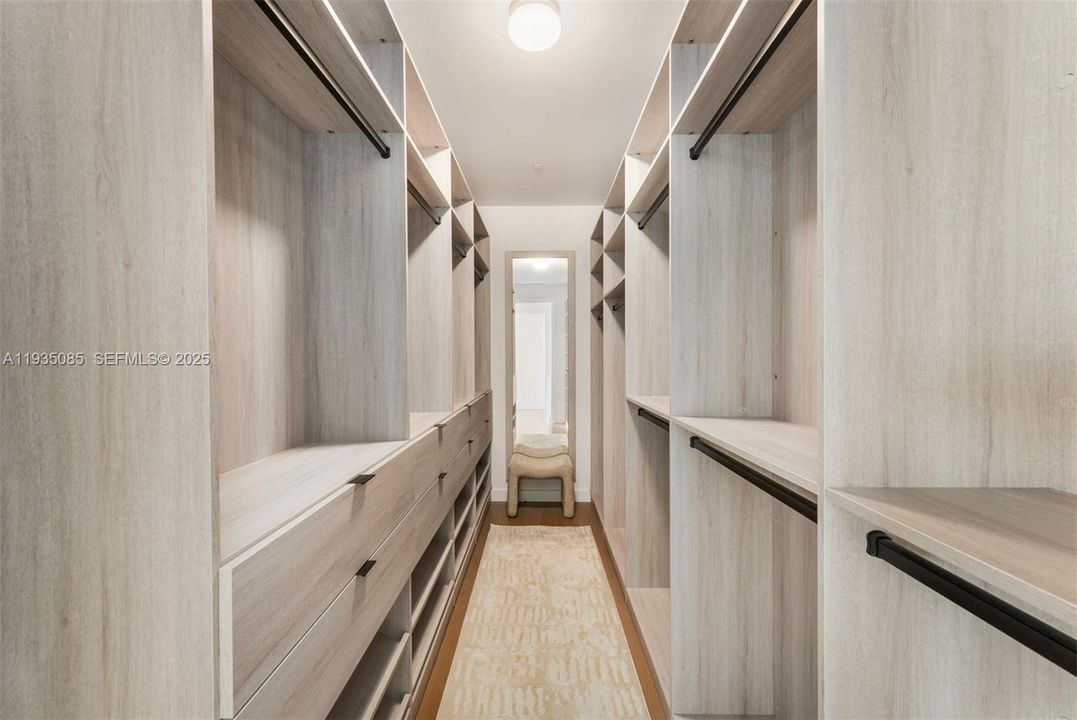 For Rent: $49,500 (4 beds, 4 baths, 4204 Square Feet)