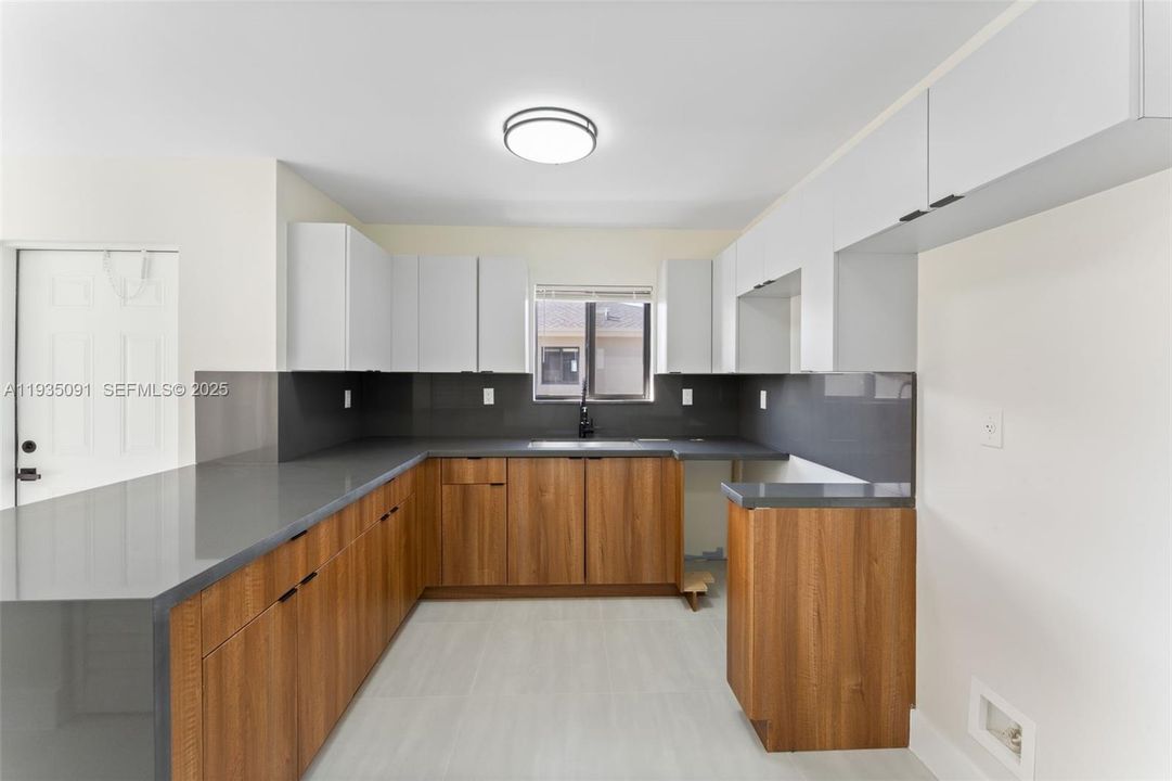 For Rent: $3,200 (3 beds, 2 baths, 0 Square Feet)