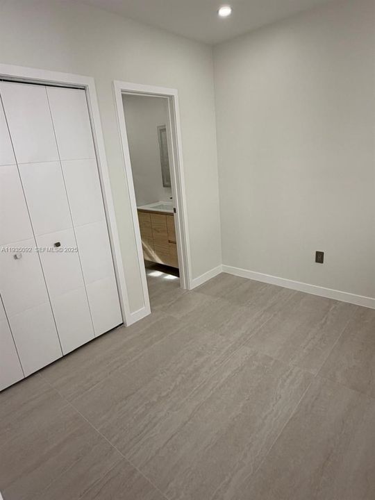 В аренду: $2,000 (1 спален, 1 ванн, 635 Квадратных фут)