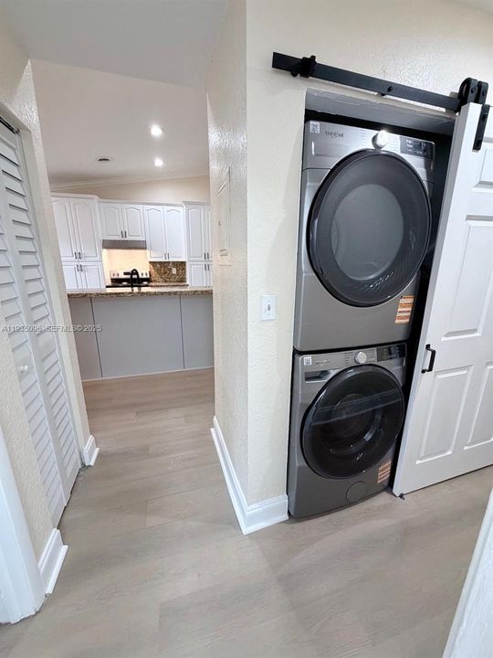 En Venta: $250,000 (2 camas, 2 baños, 1000 Pies cuadrados)