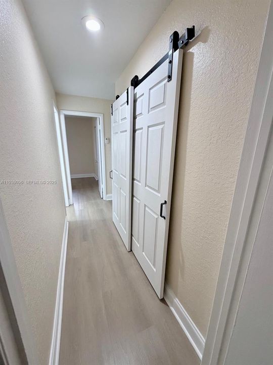 En Venta: $250,000 (2 camas, 2 baños, 1000 Pies cuadrados)